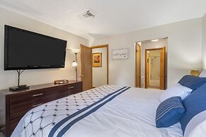 The Cozy Place - Pointe Royale Condo Perfect for Couples!