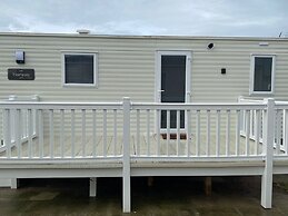 Immaculate 3 Bedroom Caravan in Presthaven