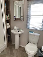 Immaculate 3 Bedroom Caravan in Presthaven