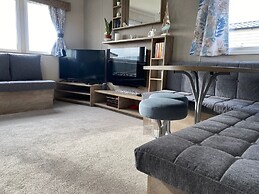 Immaculate 3 Bedroom Caravan in Presthaven