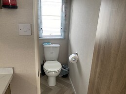 Immaculate 3 Bedroom Caravan in Presthaven