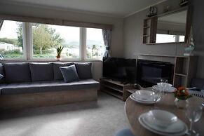 Immaculate 3 Bedroom Caravan in Presthaven