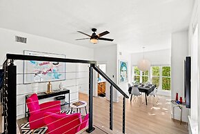 Style & Serenity - Steps Away From South Congress