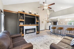 Shades of Branson Experience All the Best of Branson! Prime Location