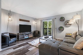 Honey Hole - 3 BDR Hilltop Haven Close to Branson Attractions!