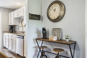 Honey Hole - 3 BDR Hilltop Haven Close to Branson Attractions!