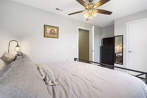 Honey Hole - 3 BDR Hilltop Haven Close to Branson Attractions!