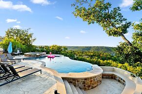 Hillside Infinity Pool Retreat