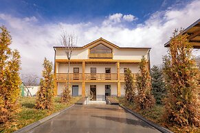 Taniqinn Dilijan Hotel