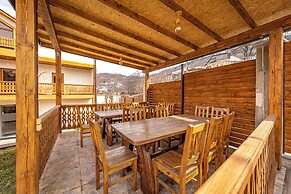 Taniqinn Dilijan Hotel