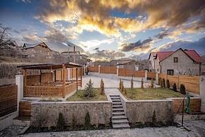 Taniqinn Dilijan Hotel