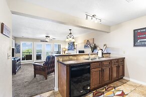 Cozy Condo at Rock Lane Resort