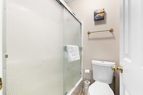 Cozy Condo at Rock Lane Resort