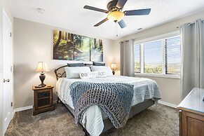 Cozy Condo at Rock Lane Resort