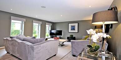 Executive Three Bedroom Apartment in Aberdeen s West End