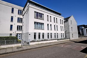 Executive Three Bedroom Apartment in Aberdeen s West End