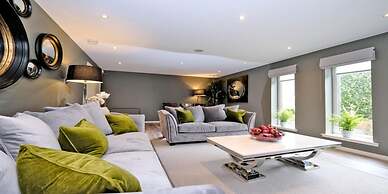 Executive Three Bedroom Apartment in Aberdeen s West End