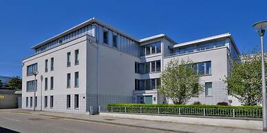 Executive Three Bedroom Apartment in Aberdeen s West End