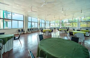 Flutter Hotels & Resort