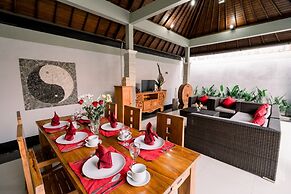 Taman Bali Villa Dewi Sri