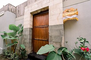 Taman Bali Villa Dewi Sri