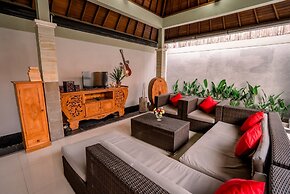 Taman Bali Villa Dewi Sri