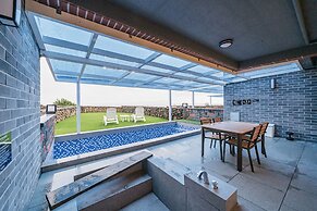 Haeilri Pool & Spa Hotel