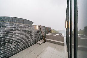 Haeilri Pool & Spa Hotel