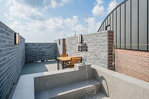 Haeilri Pool & Spa Hotel