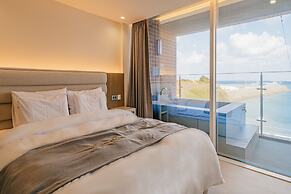 Haeilri Pool & Spa Hotel