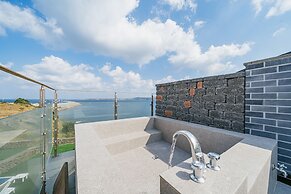 Haeilri Pool & Spa Hotel