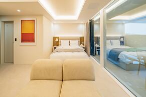 Haeilri Pool & Spa Hotel