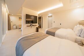 Haeilri Pool & Spa Hotel