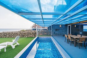 Haeilri Pool & Spa Hotel