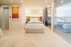 Haeilri Pool & Spa Hotel