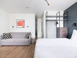 Numa Düsseldorf Leo