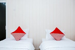 OYO 1454 111 Residence