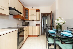Poznań Center Apartment by Renters