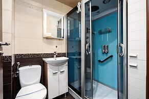 Poznań Center Apartment by Renters