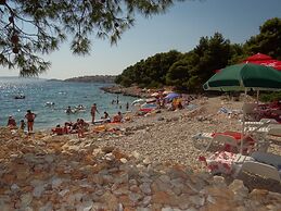 Heated Infinity Pool, Family Apartment With Panoramic sea View 3