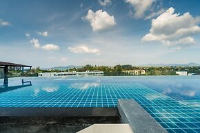 Apartment at Aristo Resort by Lofty