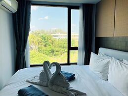 Apartment at Aristo Resort by Lofty