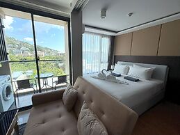 Apartment at Aristo Resort by Lofty