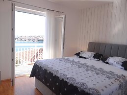 Heated Infinity Pool, Family Apartment With Panoramic sea View 2