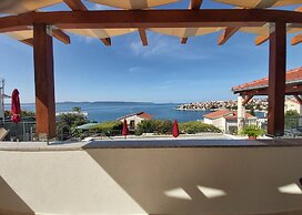 Heated Swimming Pool, Family Apartment With Panoramic sea View a1