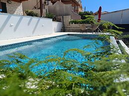 Heated Swimming Pool, Family Apartment With Panoramic sea View a1