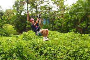 2 Units, 1 Price! Group Bundle! Sleeps 8! # Beach House!