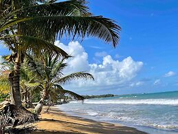 2 Units, 1 Price! Group Bundle! Sleeps 8! # Beach House!