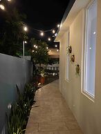 2 Units, 1 Price! Group Bundle! Sleeps 8! # Beach House!