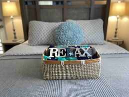 2 Units, 1 Price! Group Bundle! Sleeps 8! # Beach House!